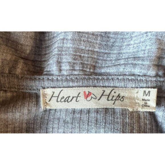 Ruched Front Ribbed Long Sleeve Crop Top With Collar - Picture 2 of 8